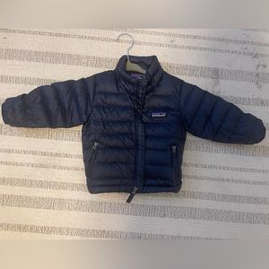 Patagonia navy puff jacket 3-6 months